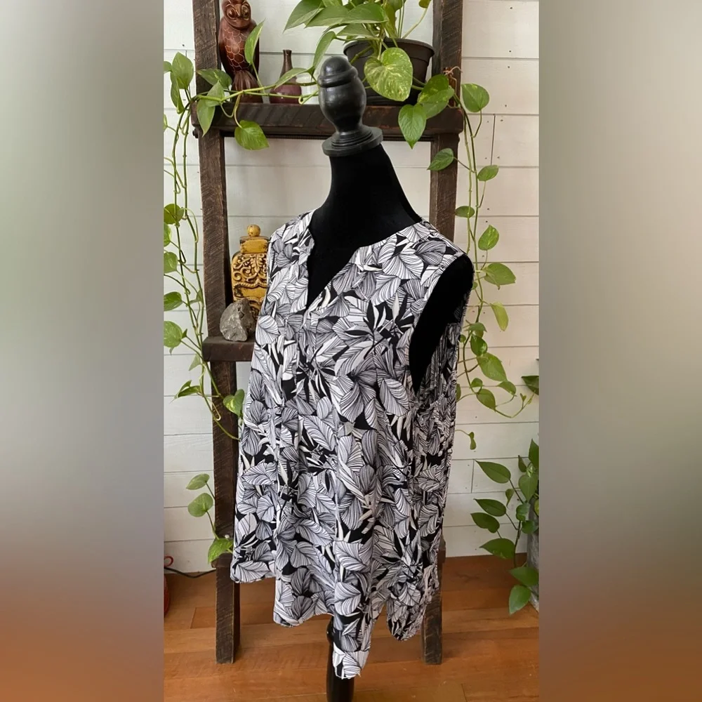 Christopher & Banks: Sleeveless V Neck  Leaf Pattern Blouse
